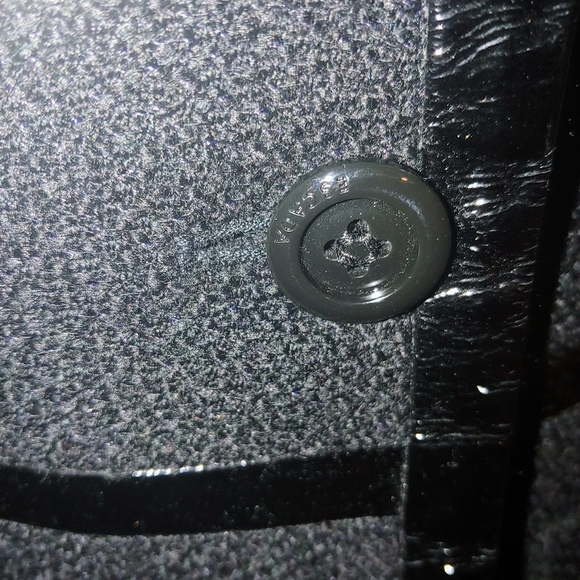 STUNNING ESCADA 8 BLACK BOUCLE LAMBSKIN PATENT LEATHER SIGN BUTTONS SKIRT SUIT - Picture 6 of 16